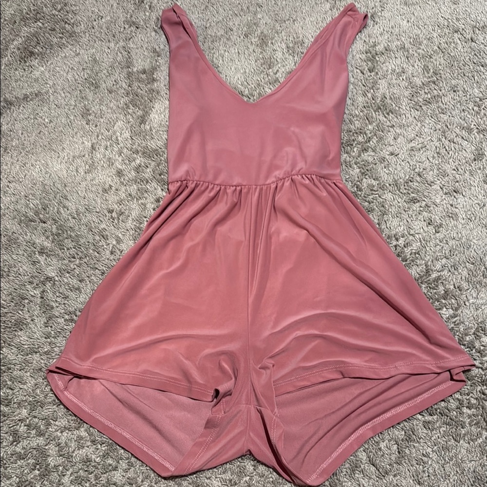 Chic Mauve Sleeveless Romper with bow